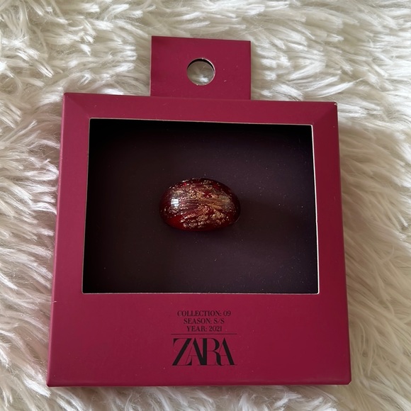 NWT Zara red and gold glass ring - Picture 2 of 3